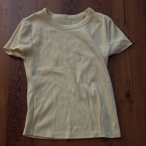 Women's yellow Short Sleeve Top